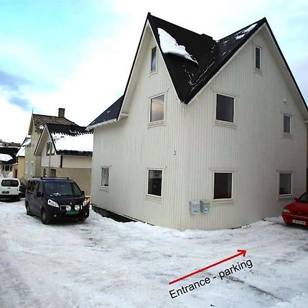 Sentral Leilighet Med 3 Soverom ฮาร์ชตัด ภายนอก รูปภาพ